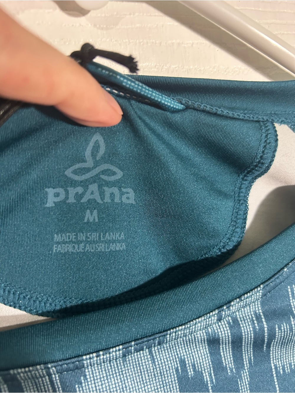 prAna Edge Wave Cropped Sun Top Teal Women's Active Medium UPF 50+ Beach Pool - Picture 5 of 12